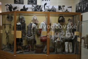 Muzeum historie - oděvy sibiřských národů